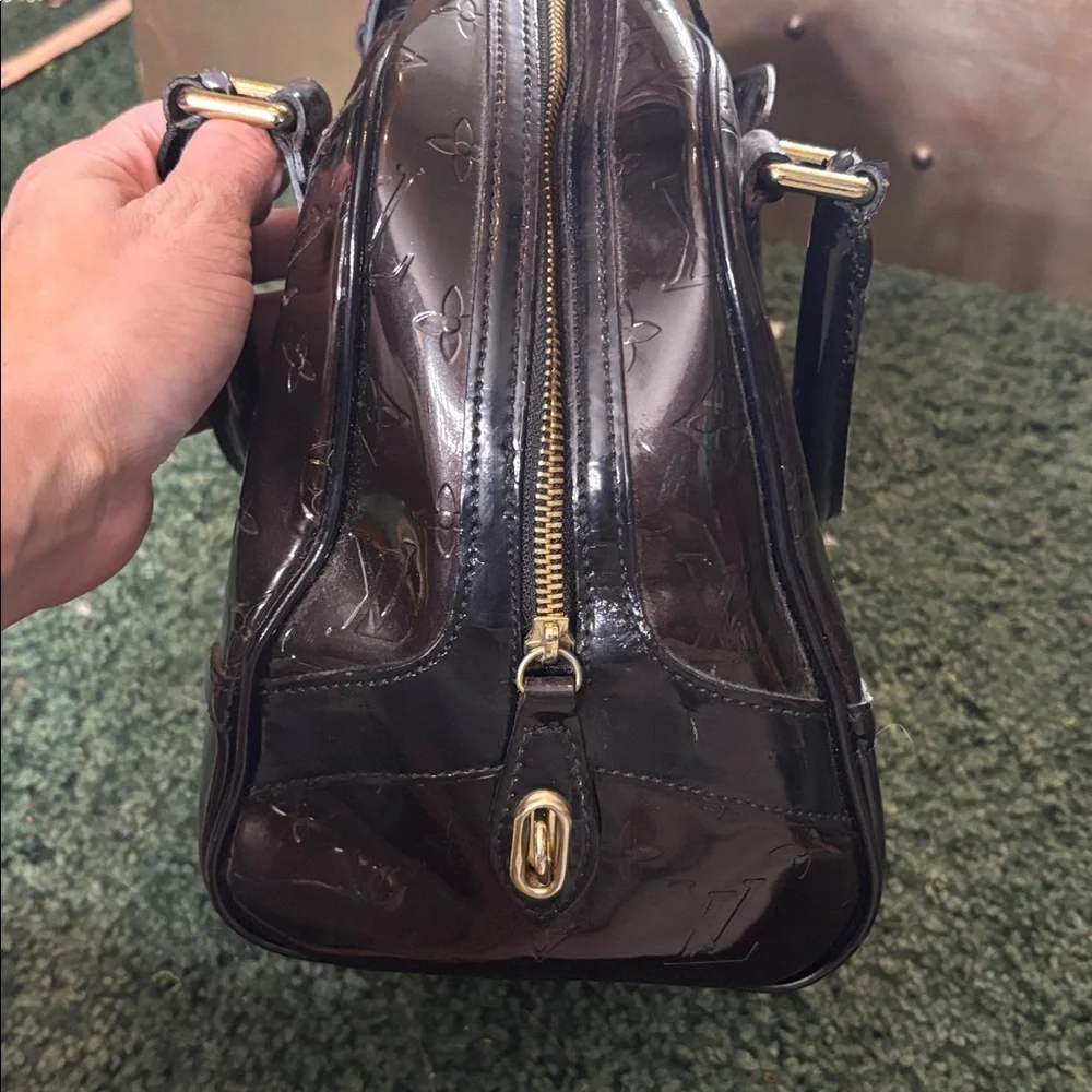 Vintage glossy monogram bag - Picture 6 of 17